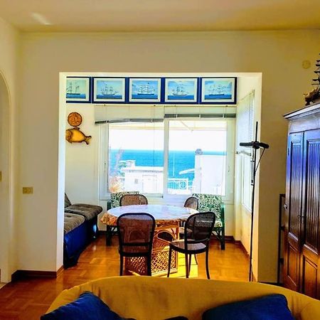 Attico Sul Mare A Sanremo Apartment Exterior photo